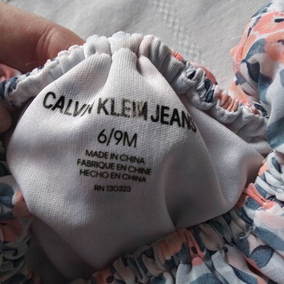 Girls Calvin Klein summer flow dress gray  6/9 mth - Picture 3 of 3